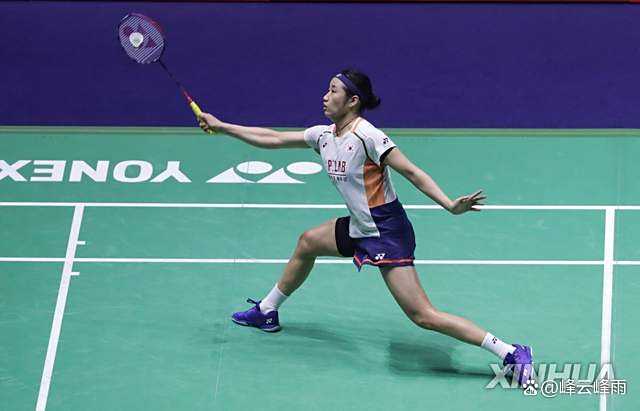 日本羽毛球队横扫韩国羽毛球队，辛杜惊艳世界