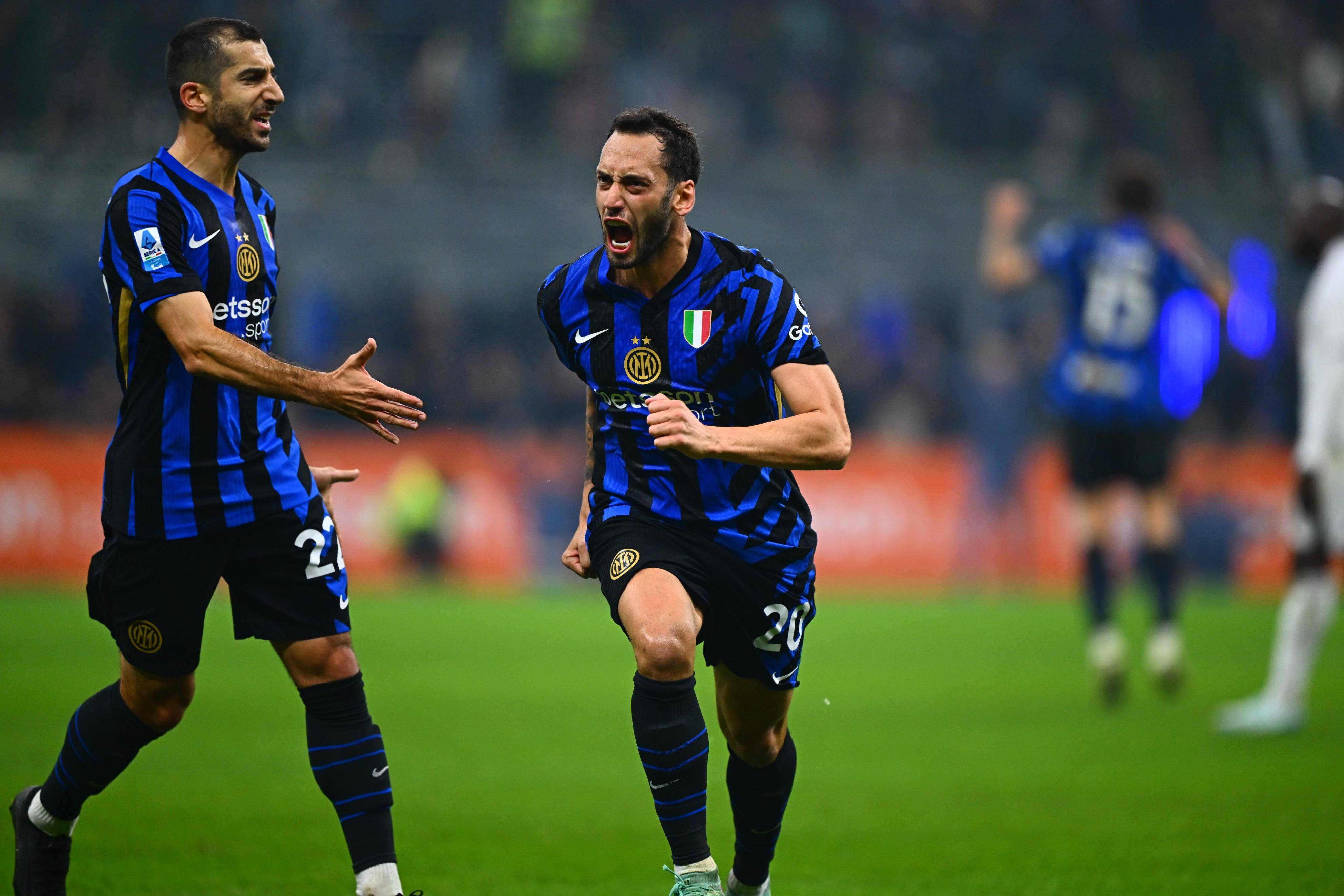 那不勒斯完胜法国，卡塞米罗惊艳世界