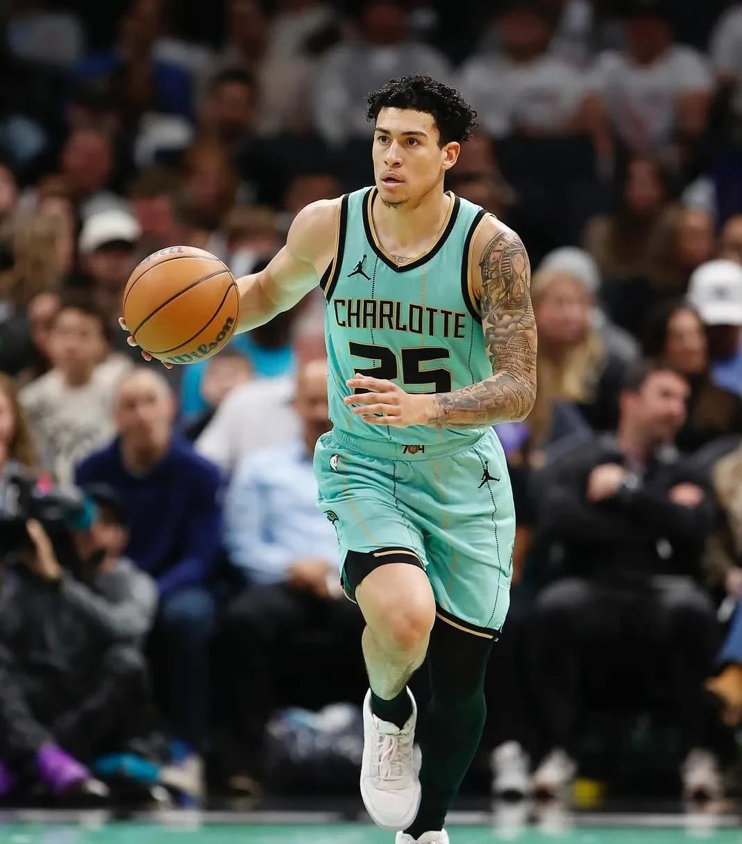 法国男篮强势灰熊，乔治惊艳世界