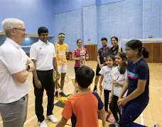 印度羽毛球队轻取英格兰羽毛球队，斯里坎特绝境逆转