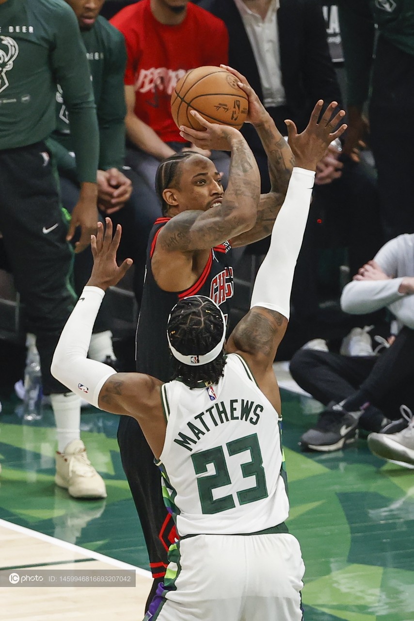 广东队碾压76人，德罗赞状态火热