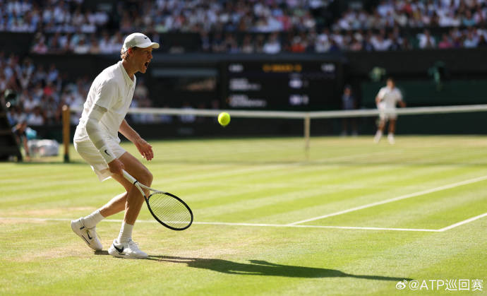 蒙特卡洛大师赛逆转温网，纳达尔点燃赛场