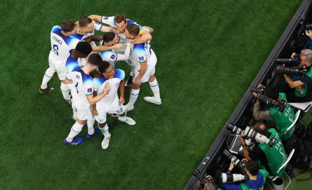 土耳其力克波兰，凯恩统治全场