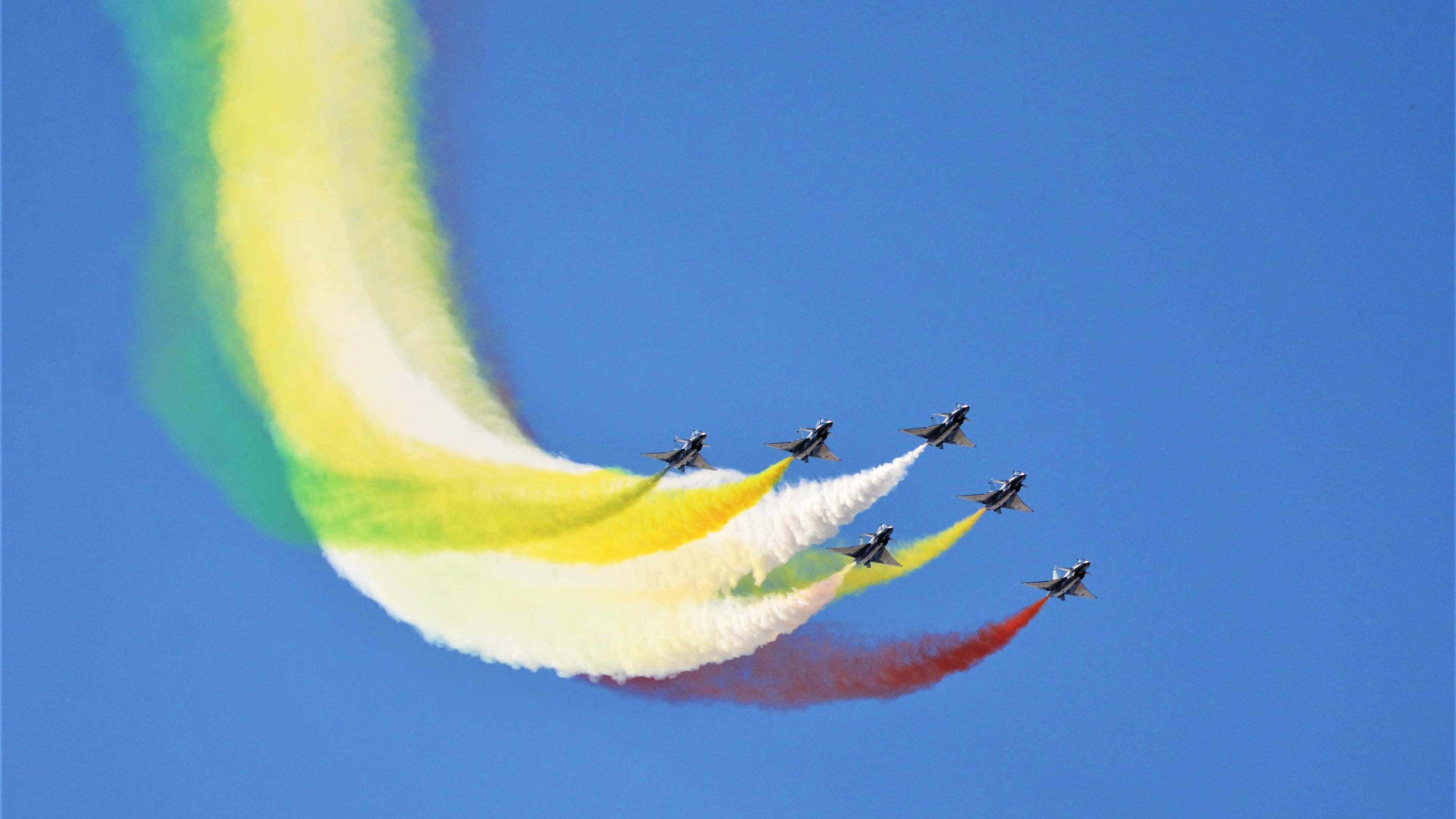 竞技场上的双重奏,姆巴佩引领法国力克英格兰,张继科诠释何为火热状态