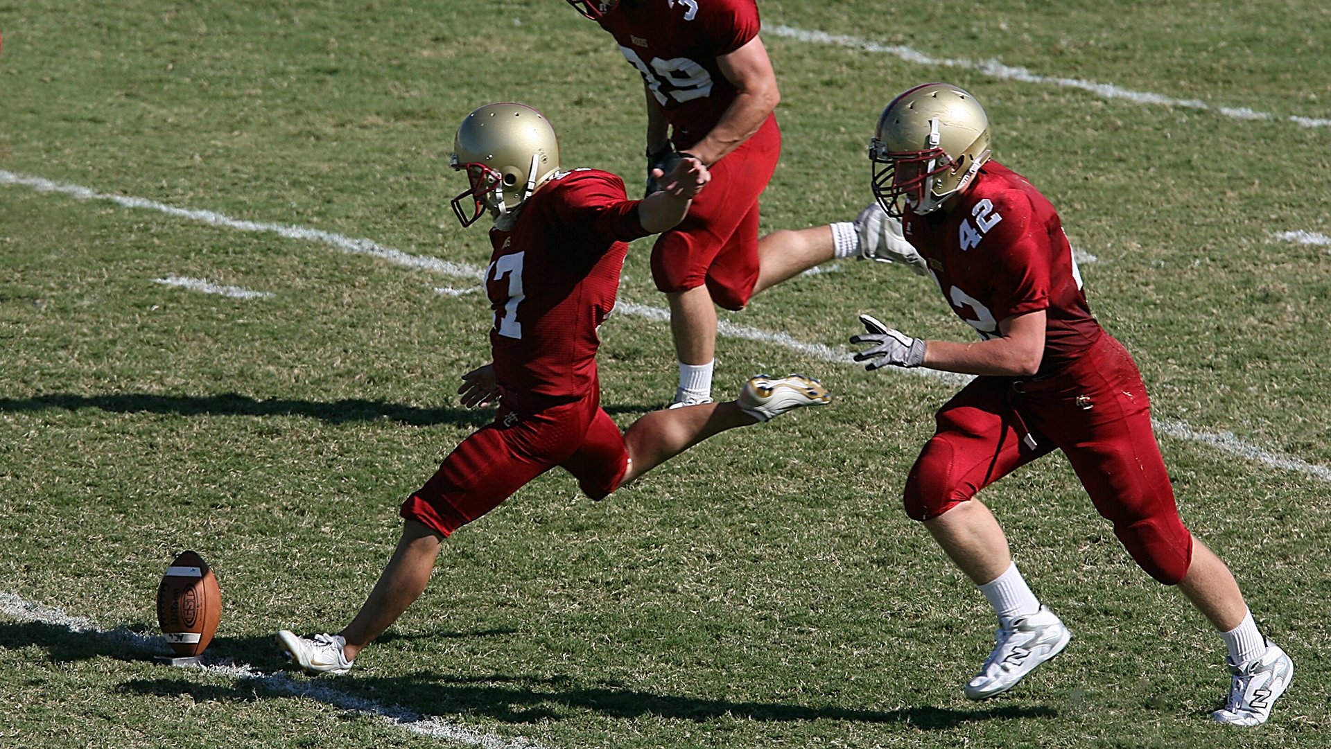 大洋彼岸，火箭赢球周杰伦捧场，布伦森37分导演德甲争冠战