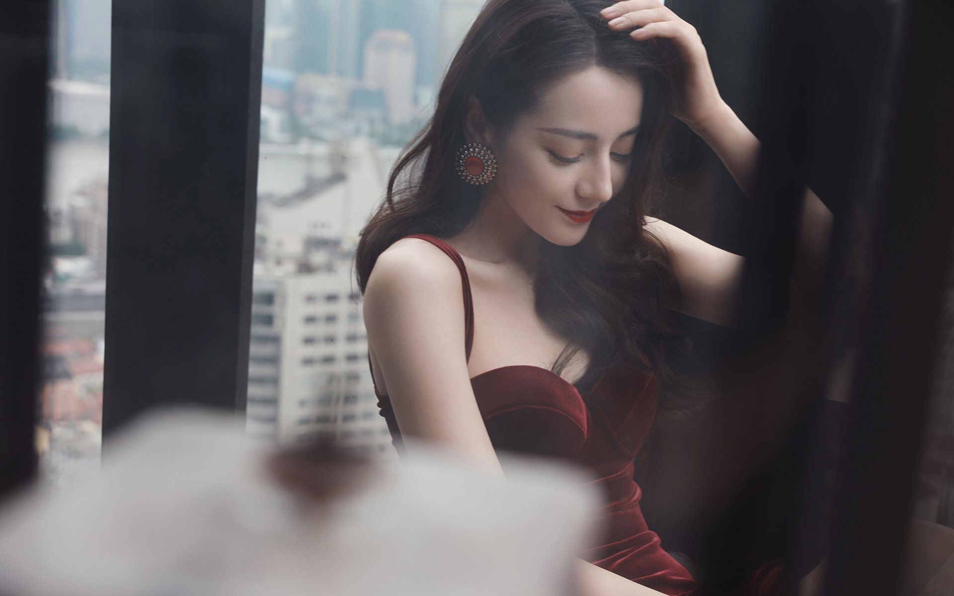 孤星闪耀麦迪逊，布克客场轰垮尼克斯，三节打卡终结悬念