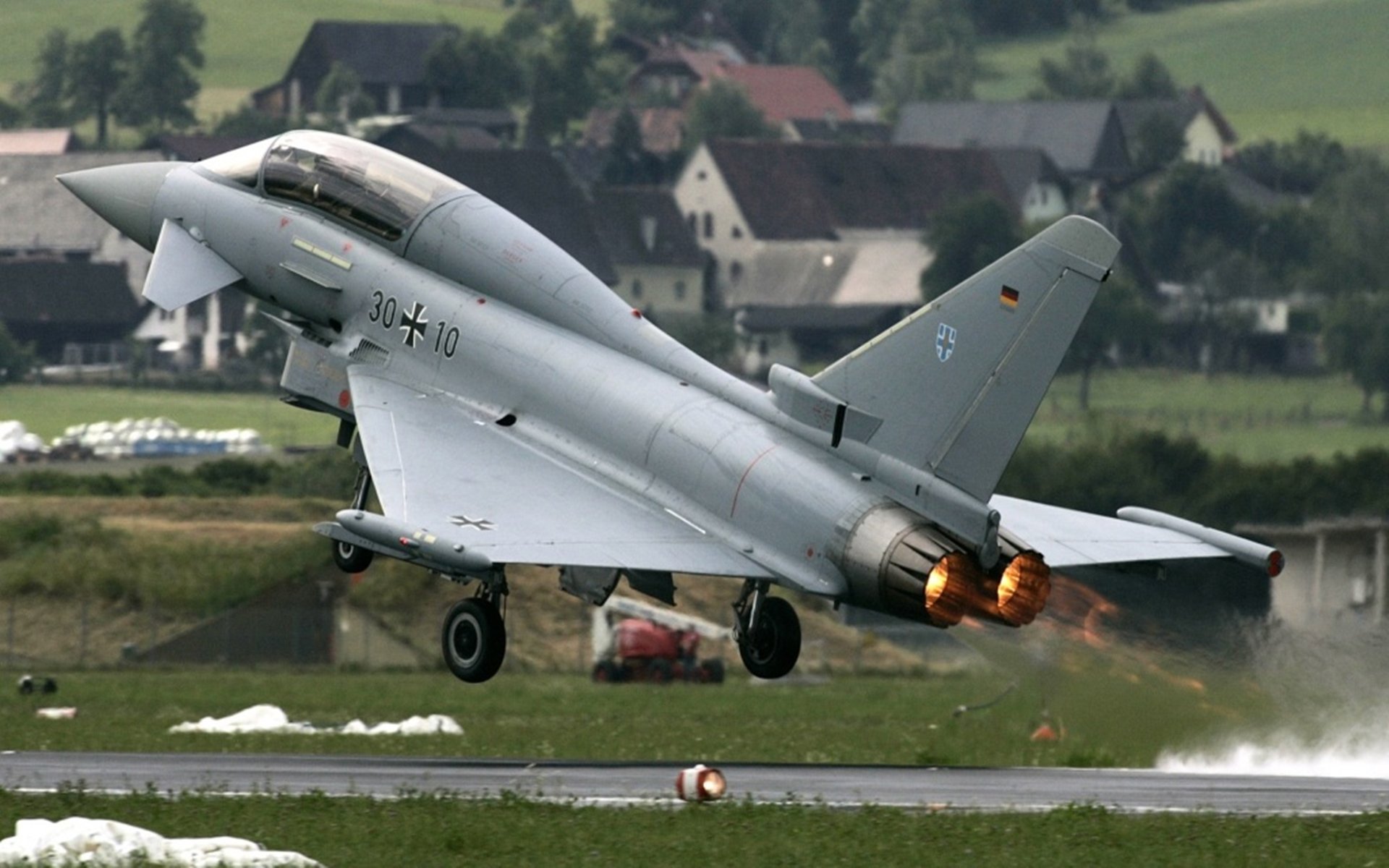 当爱琴海的风吹过岩石堡，希腊末节逆袭夺走摩纳哥的东决门票