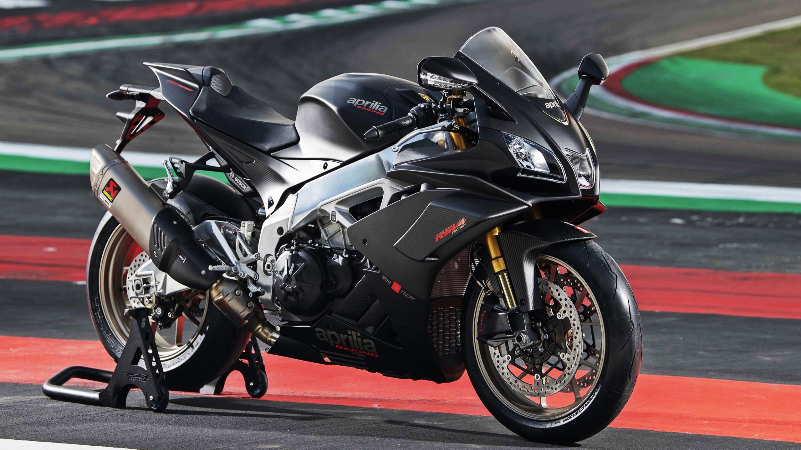 2026世界杯之夜，当勒布朗·詹姆斯成为足球场的攻防转换核心